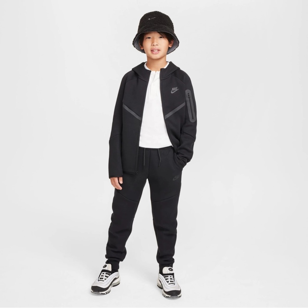 Nike Boys Tech Fleece Full-Zip Sweatshirt AND Joggers